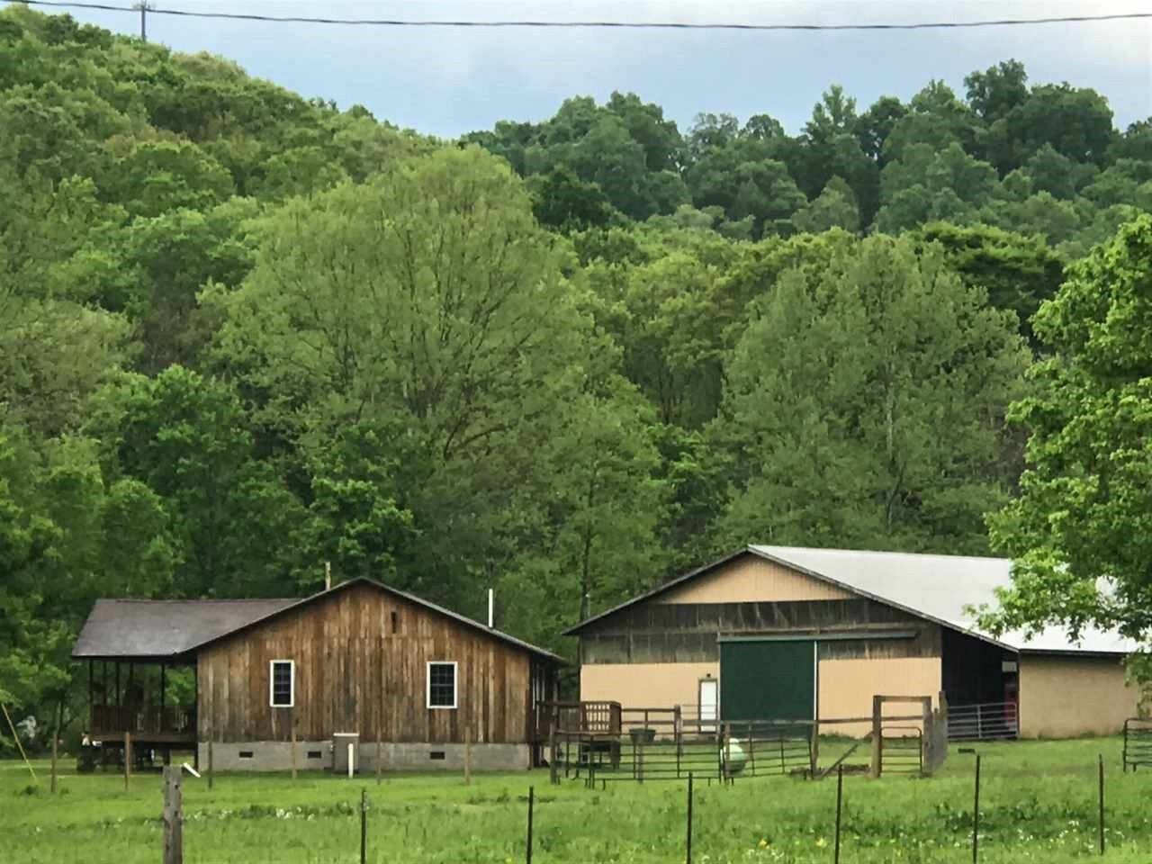 Property Photo:  660 Deer Valley Road  KY 41144 