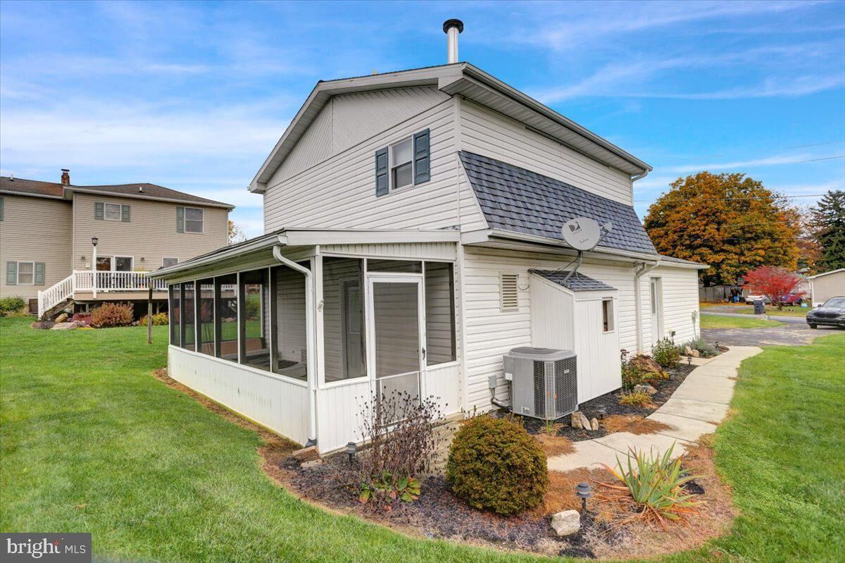 Property Photo:  12 Elm Avenue  PA 19560 