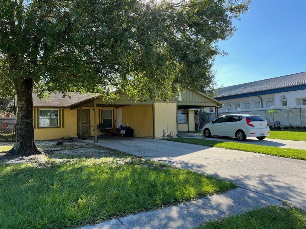 Property Photo:  3323 &Amp 3325 8th Street E  FL 34208 