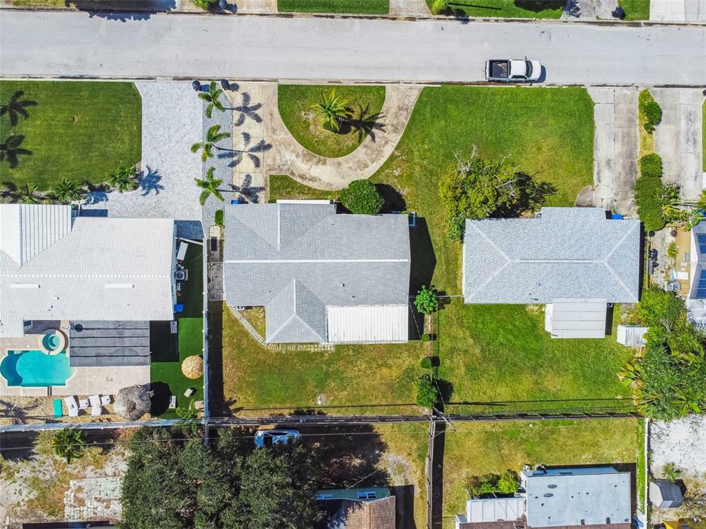 Property Photo: 2751 66th Way N FL 33710