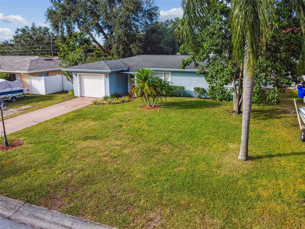 Property Photo:  1424 Orange Street  FL 33756 