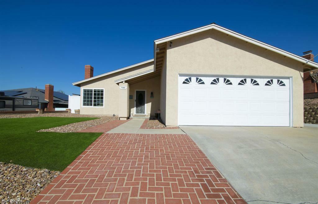 Property Photo: 7090 Bullock Dr CA 92114
