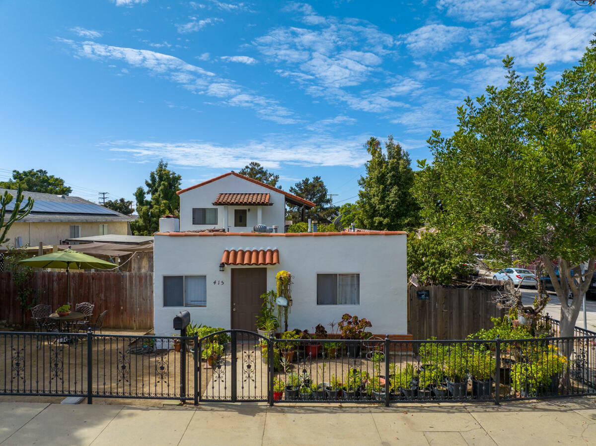 415 N Canada Street  Santa Barbara CA 93103 photo