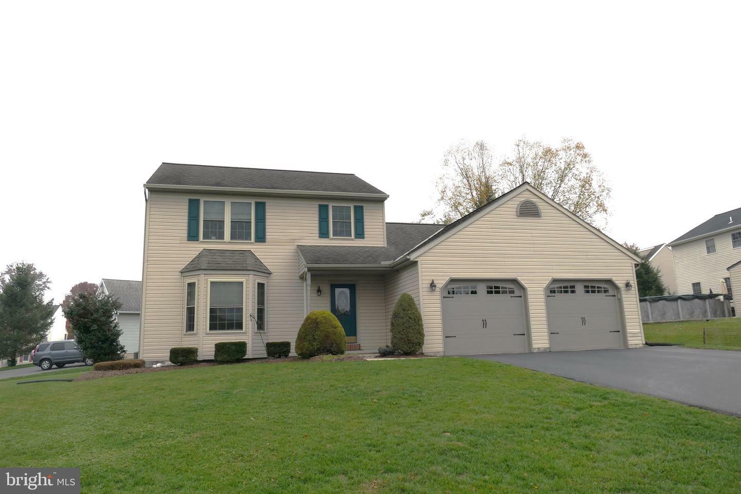 8 Cricket Lane  Myerstown PA 17067 photo