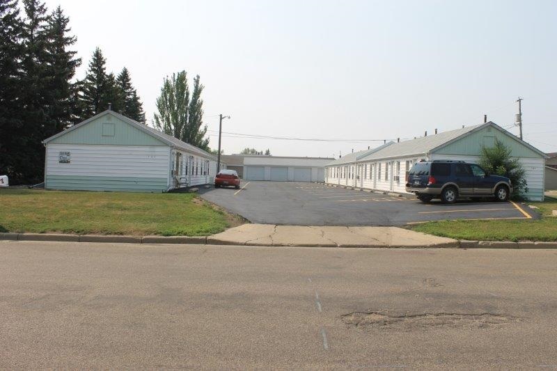 Property Photo:  505 22nd Ave NW  ND 58703 