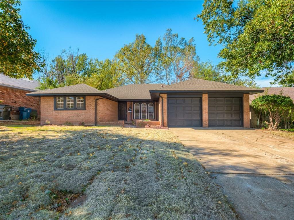 Property Photo: 3709 Rolling Lane Circle OK 73110