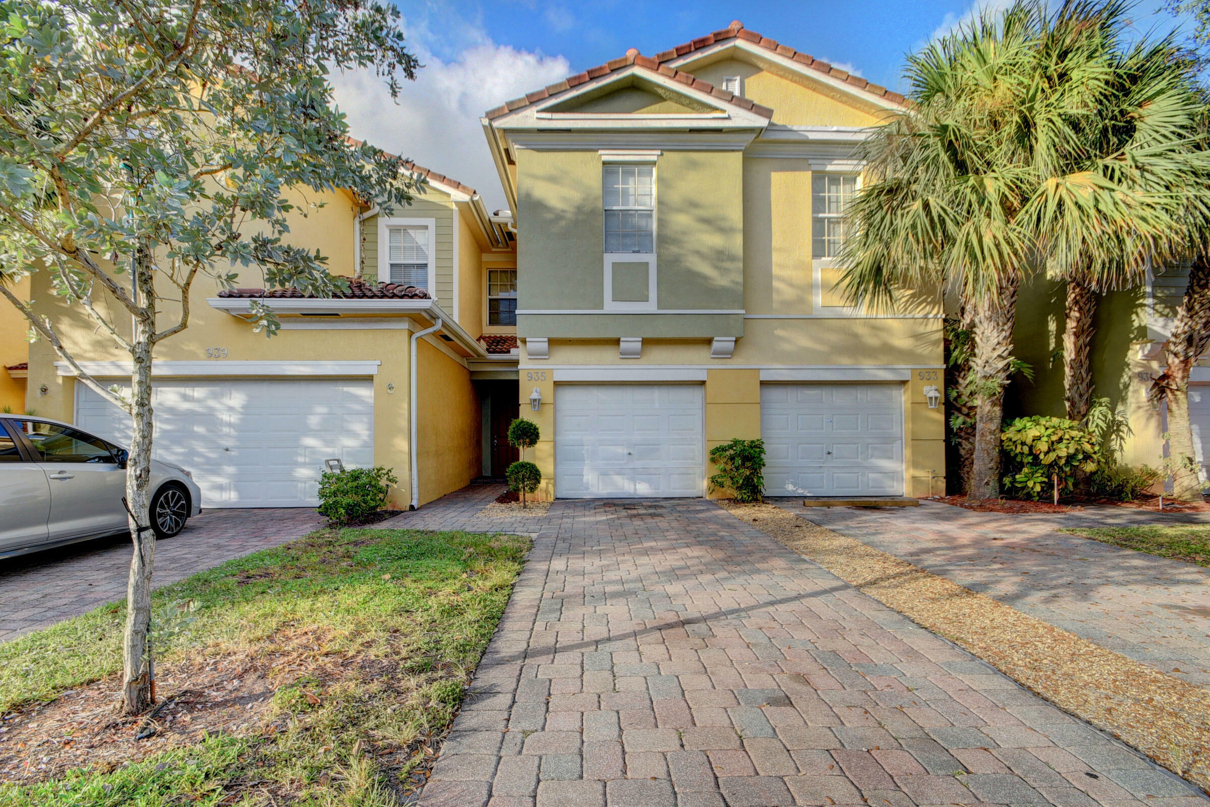 Property Photo:  935 Pipers Cay Drive  FL 33415 