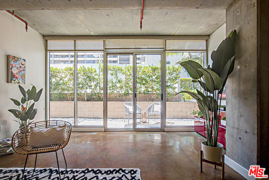 Property Photo:  645  W 9th St 240  CA 90015 