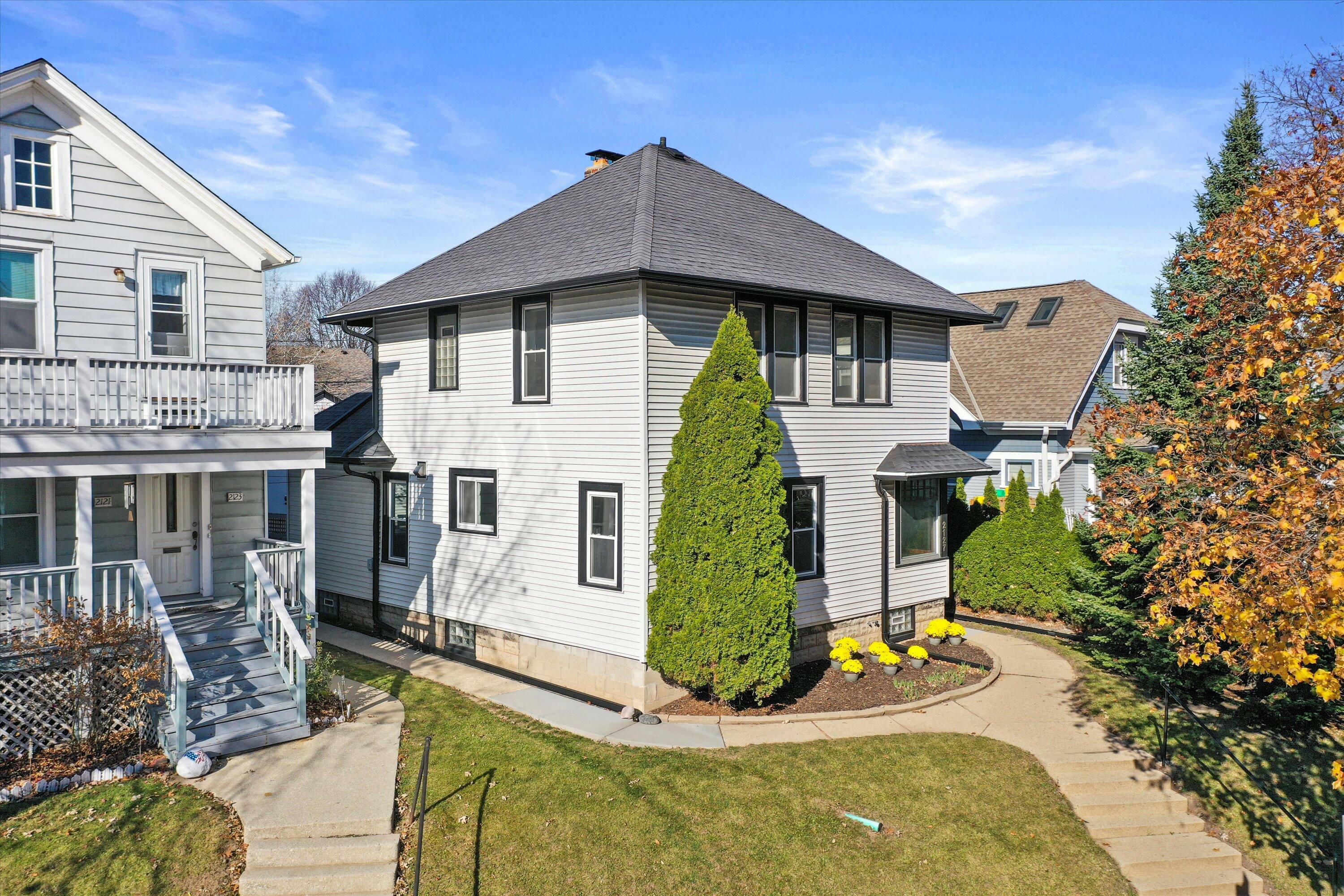 Property Photo:  2127 N Bartlett Ave  WI 53202 