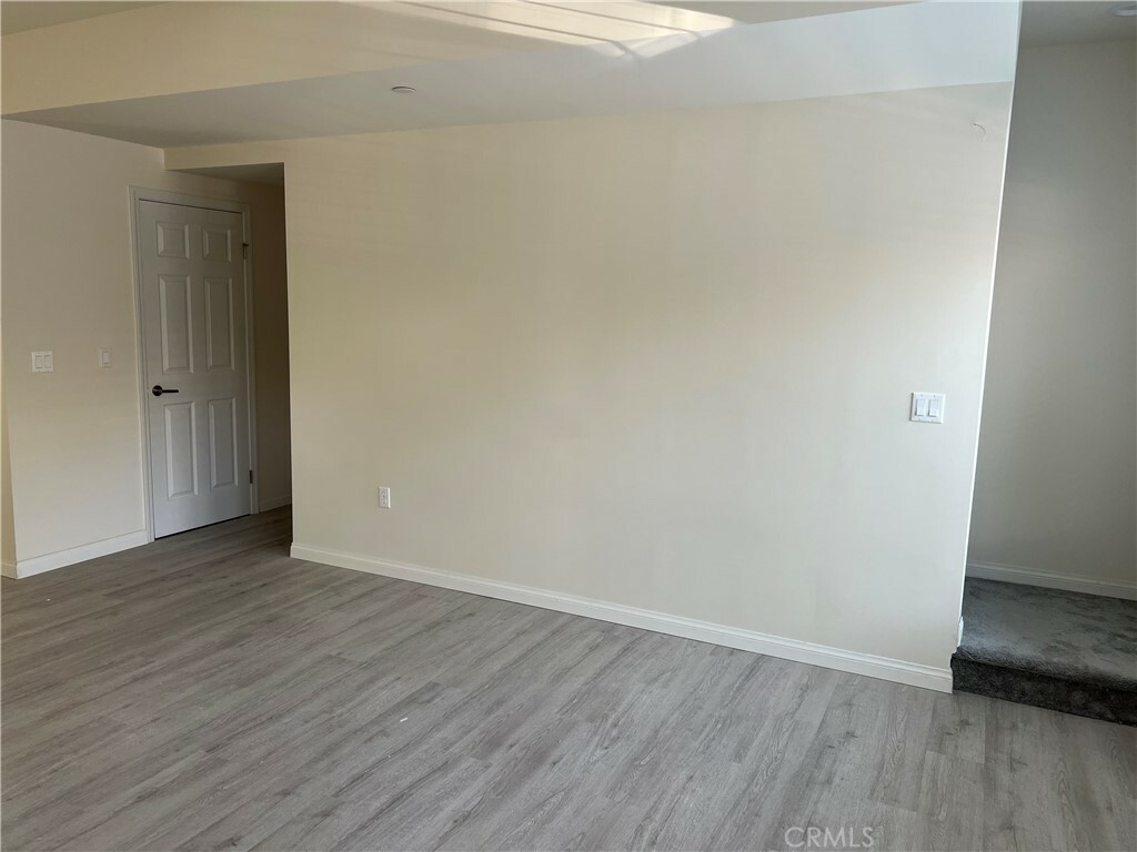 Property Photo:  117 N. Palm Ave B  CA 91801 