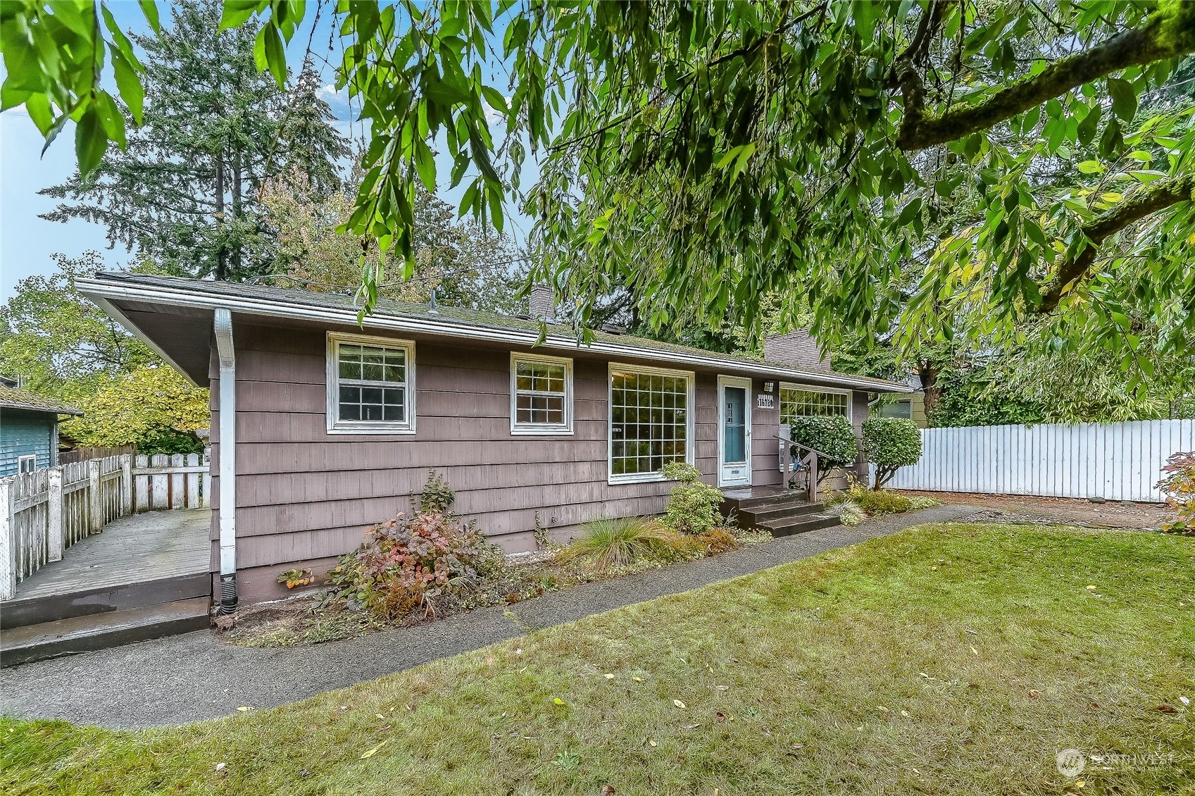 Property Photo:  16720 Linden Avenue N  WA 98133 