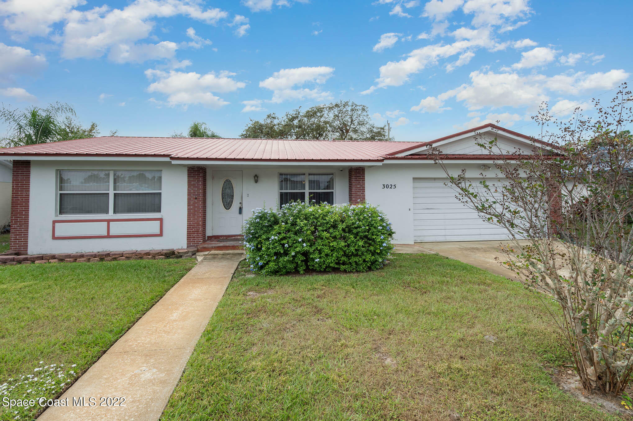 Property Photo:  3025 Pembrooke Road  FL 32796 