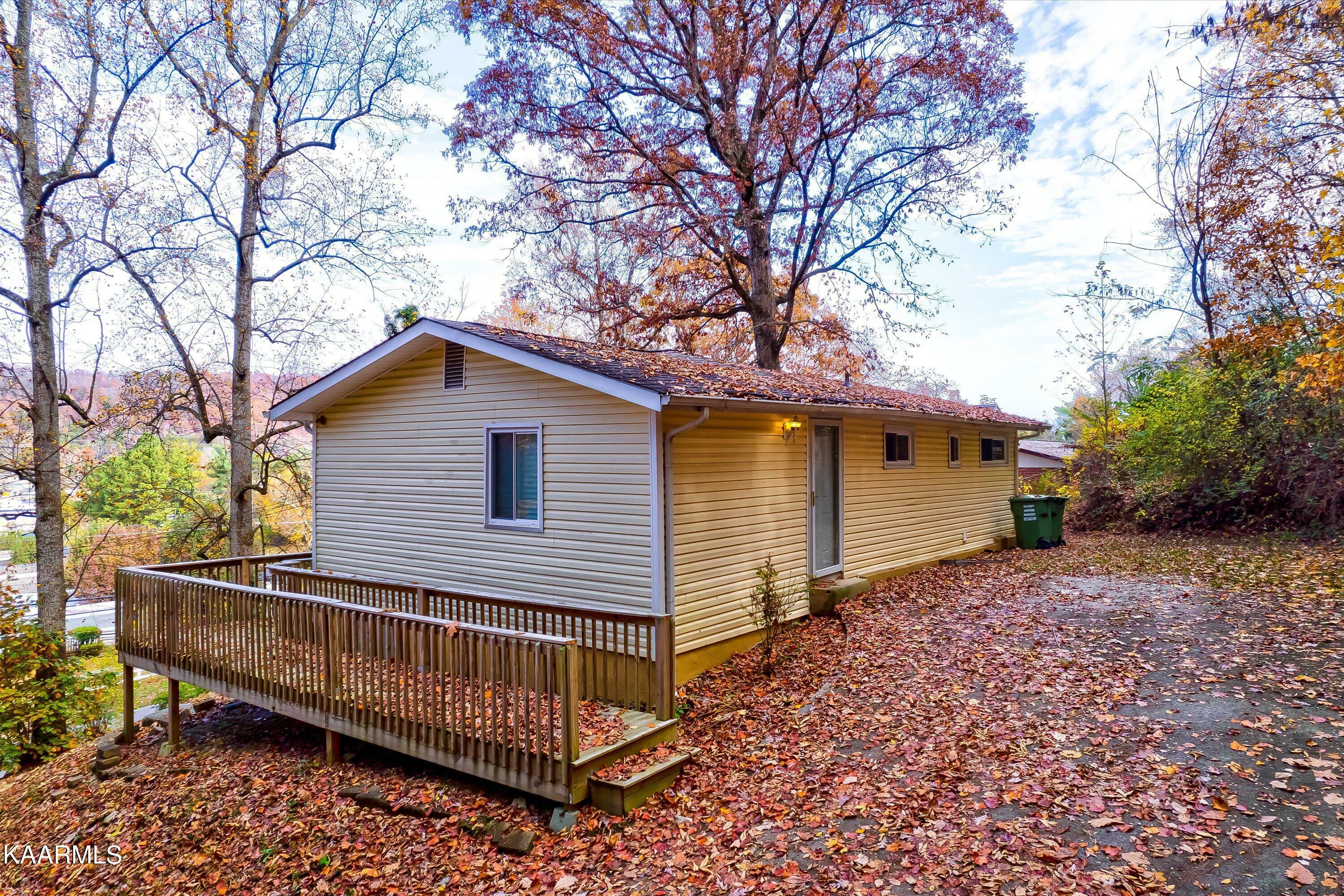 Property Photo:  2704 Rifle Range Drive  TN 37918 