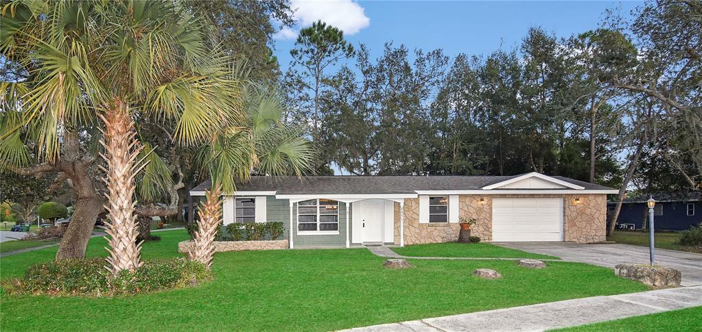 Property Photo: 2071 Canal Road FL 32738