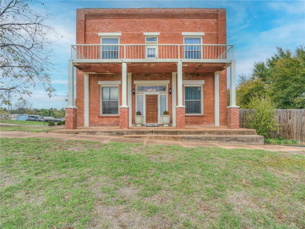 Property Photo:  111 W Blakely Avenue  OK 73082 