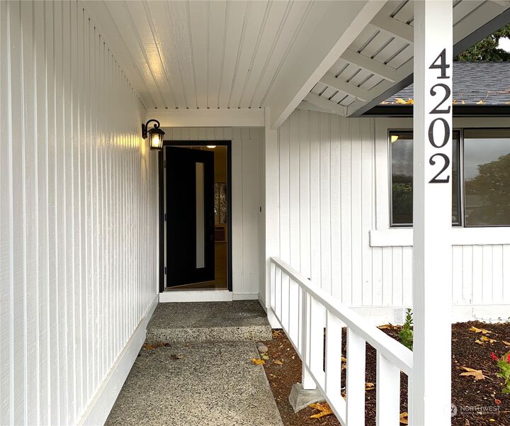 Property Photo:  4202 NE 24th Street  WA 98059 