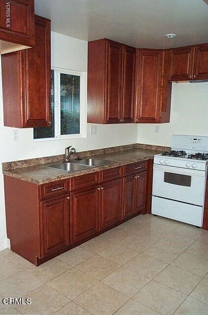 Property Photo: 461 S Evergreen Drive CA 93003