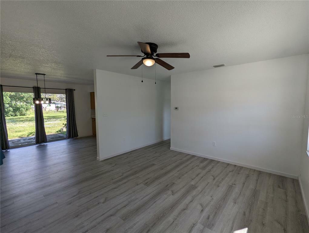 Property Photo:  1212 22nd Ave W  FL 34221 