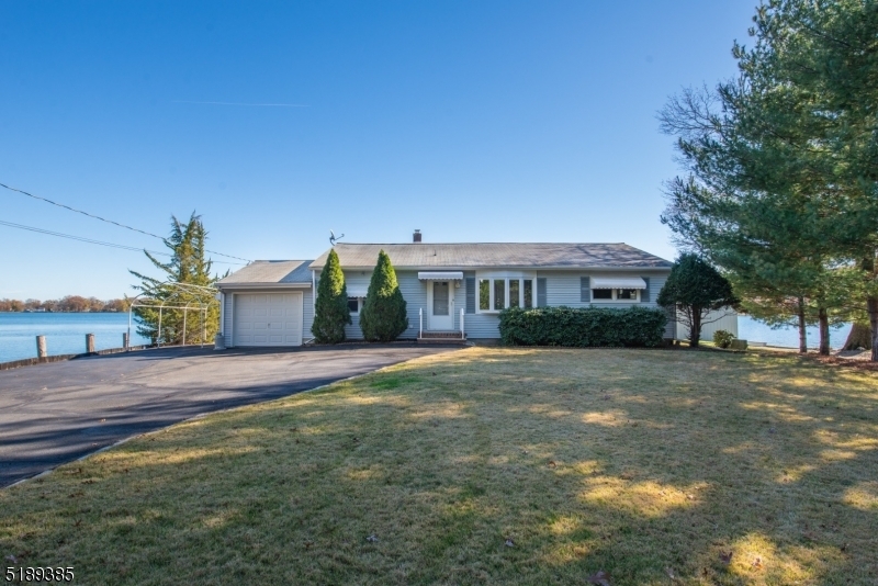 600 Lake Shore Dr  Parsippany-Troy Hills Twp. NJ 07054 photo