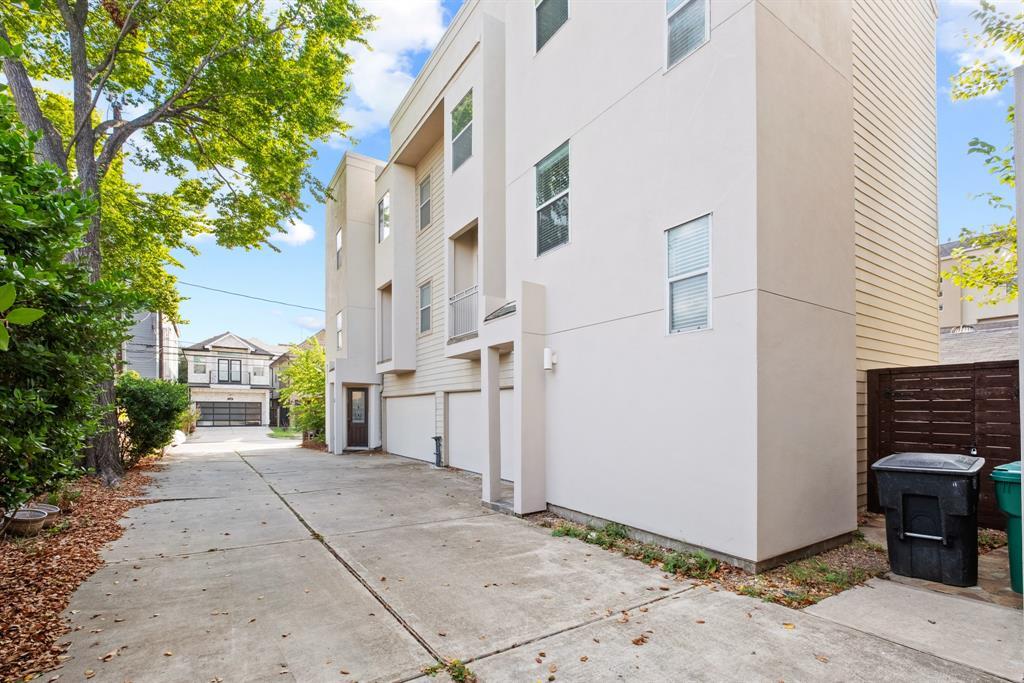 Property Photo:  5306 Darling Street B  TX 77007 