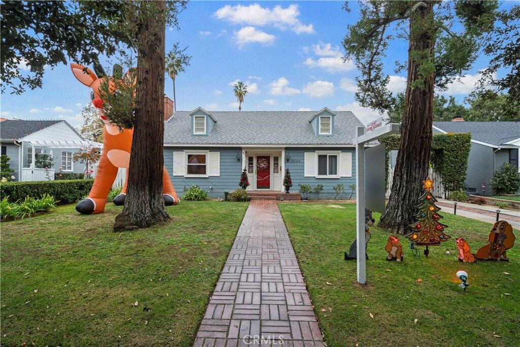 Property Photo:  2024 Monterey Road  CA 91030 