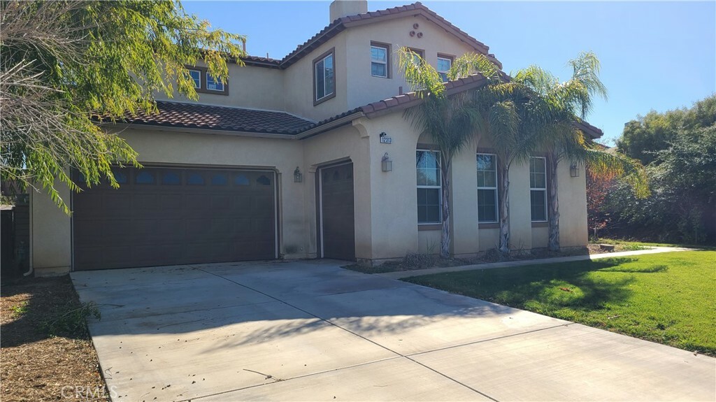 Property Photo: 12313 Islesford Circle CA 92503