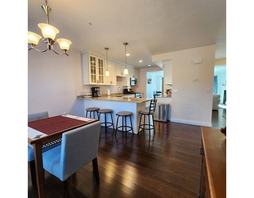 Property Photo: 60 Lenox St 7 MA 02062