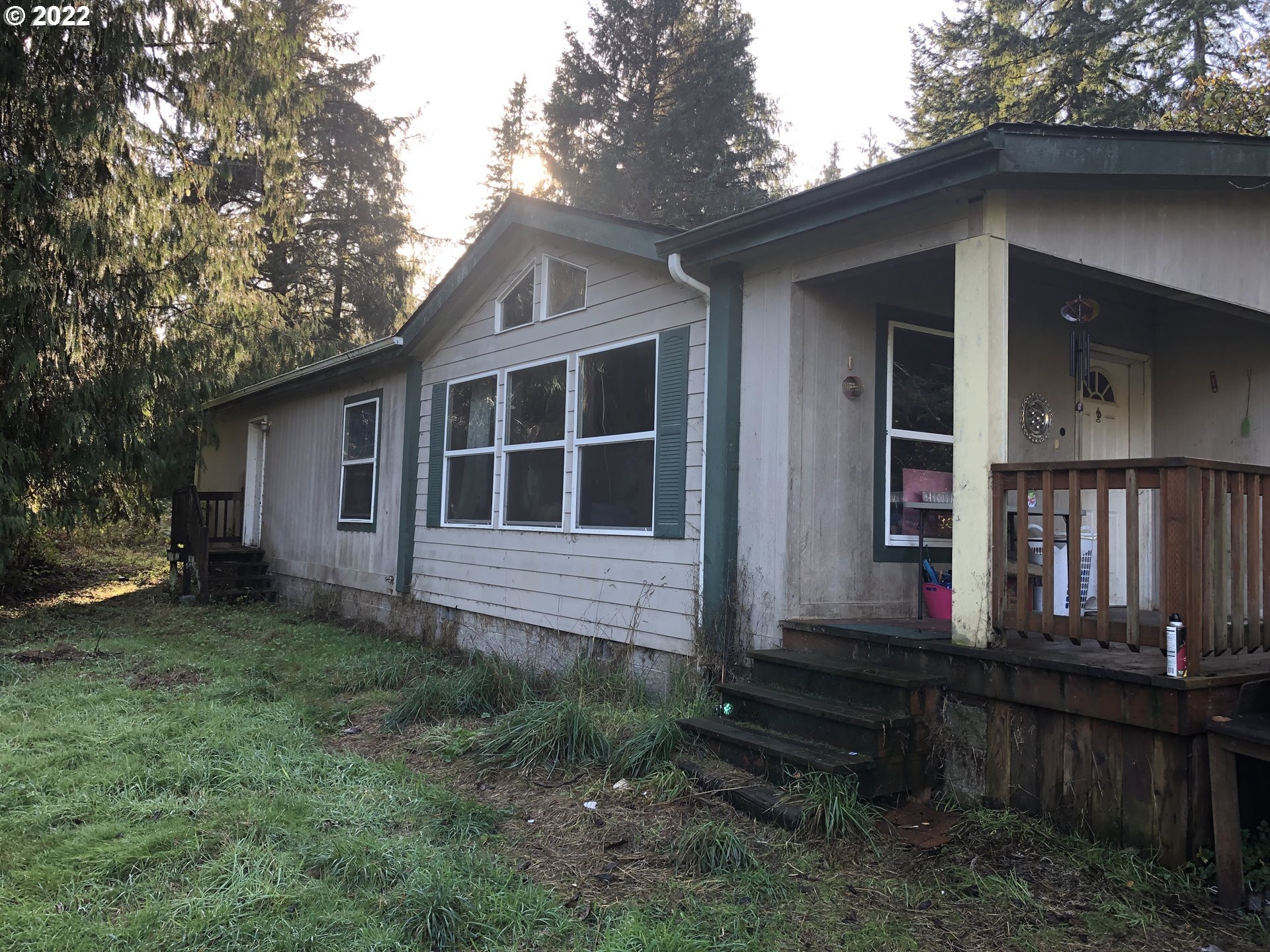 Property Photo: 11 N Rogers Ln OR 97368