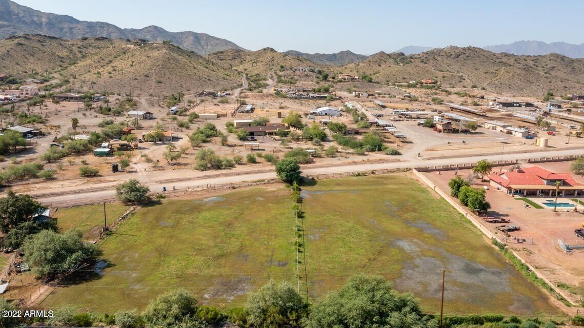 Property Photo:  412X W Elliot Road 2  AZ 85339 