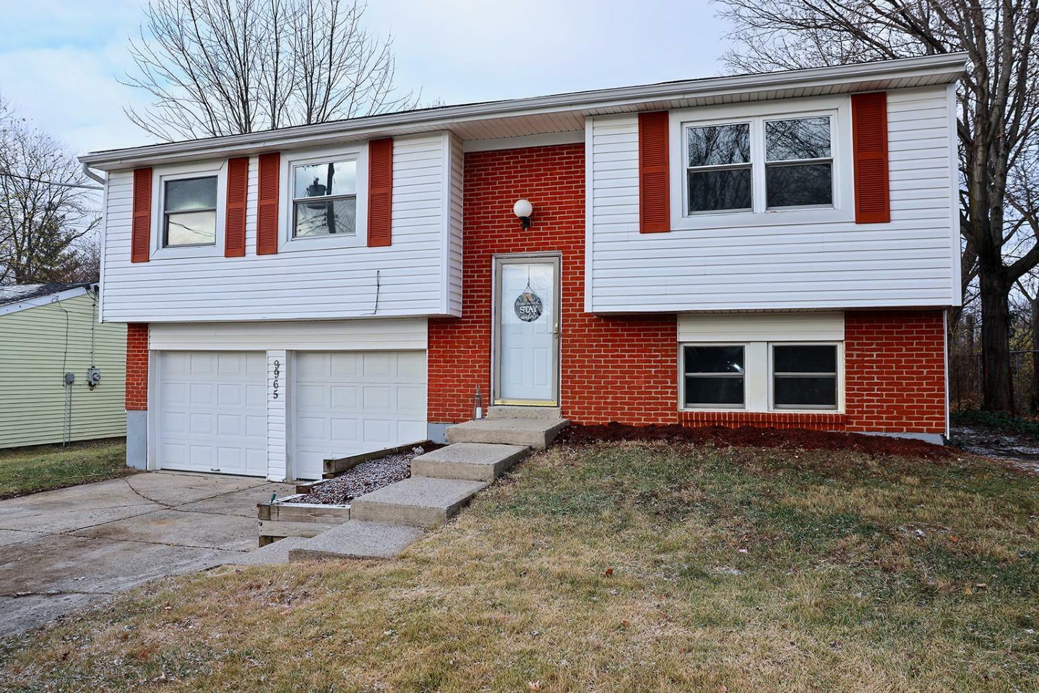 Property Photo: 9965 Pinedale Dr OH 45231