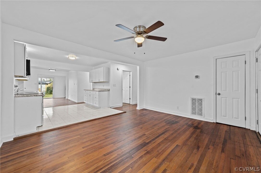 Property Photo:  2023 Richmond Avenue  VA 23803 