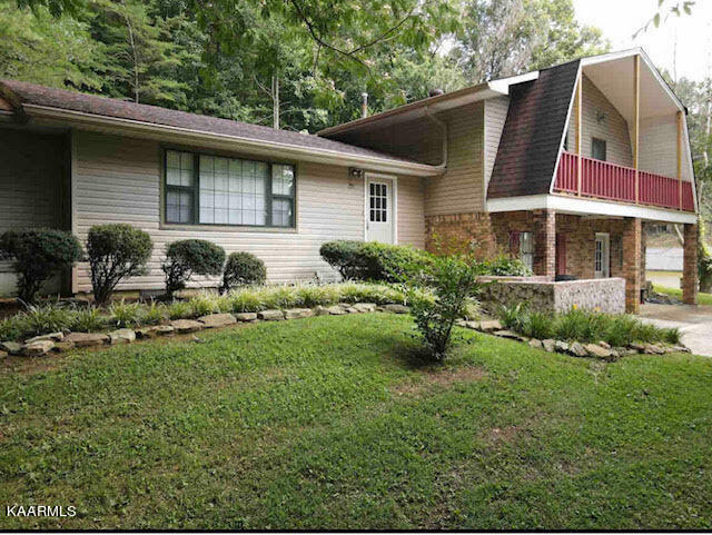 Property Photo:  235 Hilltop St  TN 37756 