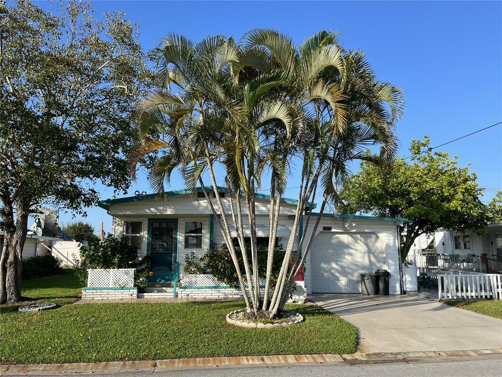 Property Photo:  111 48th Avenue Terrace W  FL 34207 