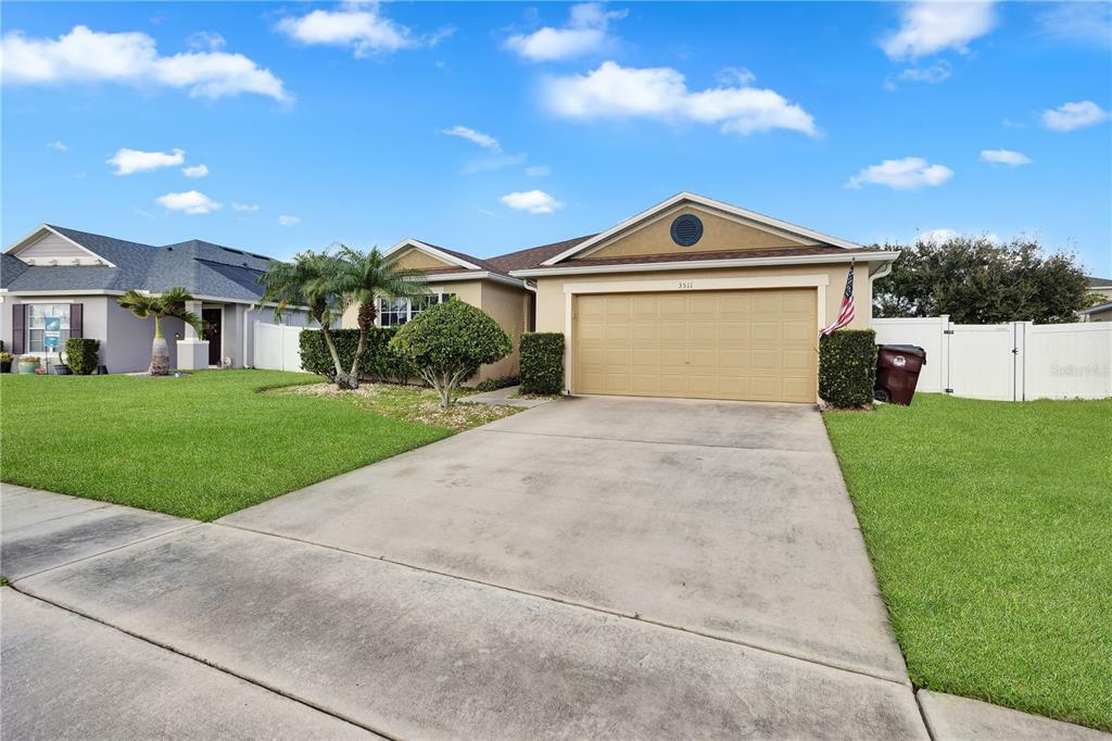 Property Photo: 3511 Harlequin Drive FL 34772