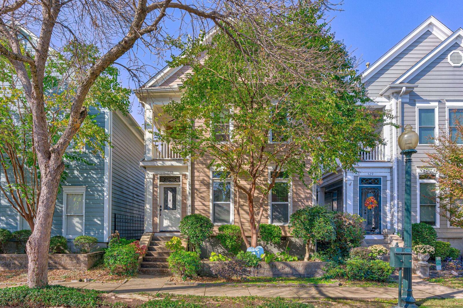 Property Photo:  533 Rienzi Dr  TN 38103 
