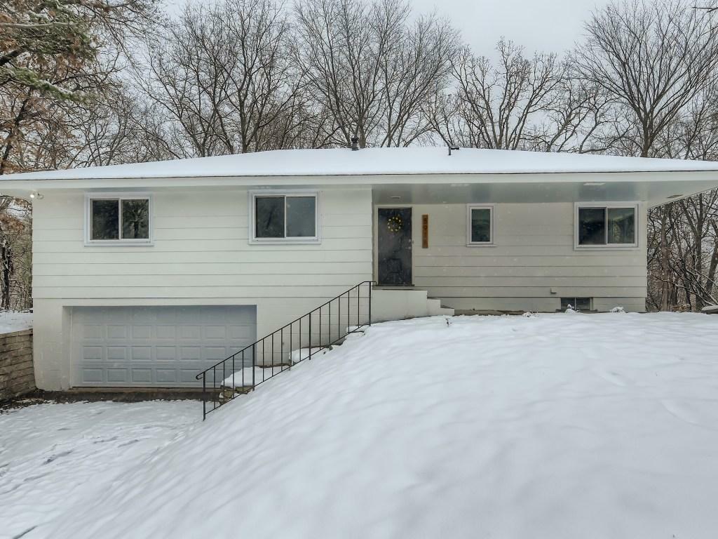 Property Photo:  5918 Holiday Way  MN 55345 