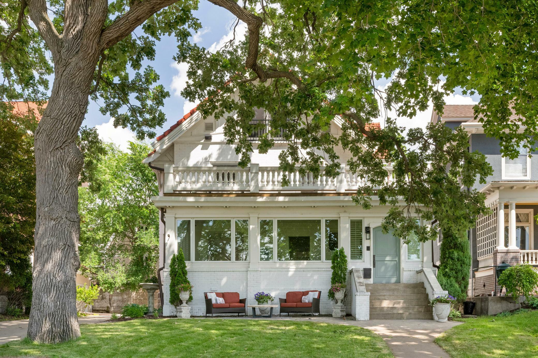 Property Photo:  2677 E Lake Of The Isles Parkway  MN 55408 