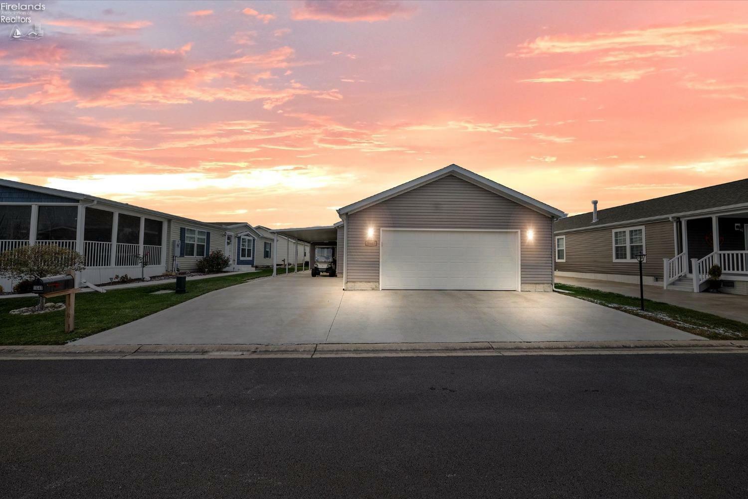 Property Photo: 1640 N Mariner Crossing OH 43440