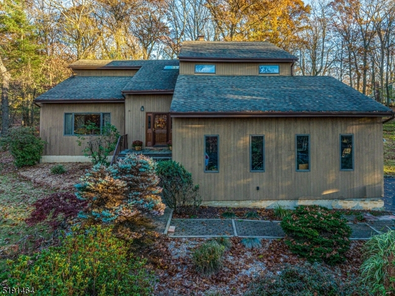 Property Photo: 35 Deer Path Cir NJ 08812