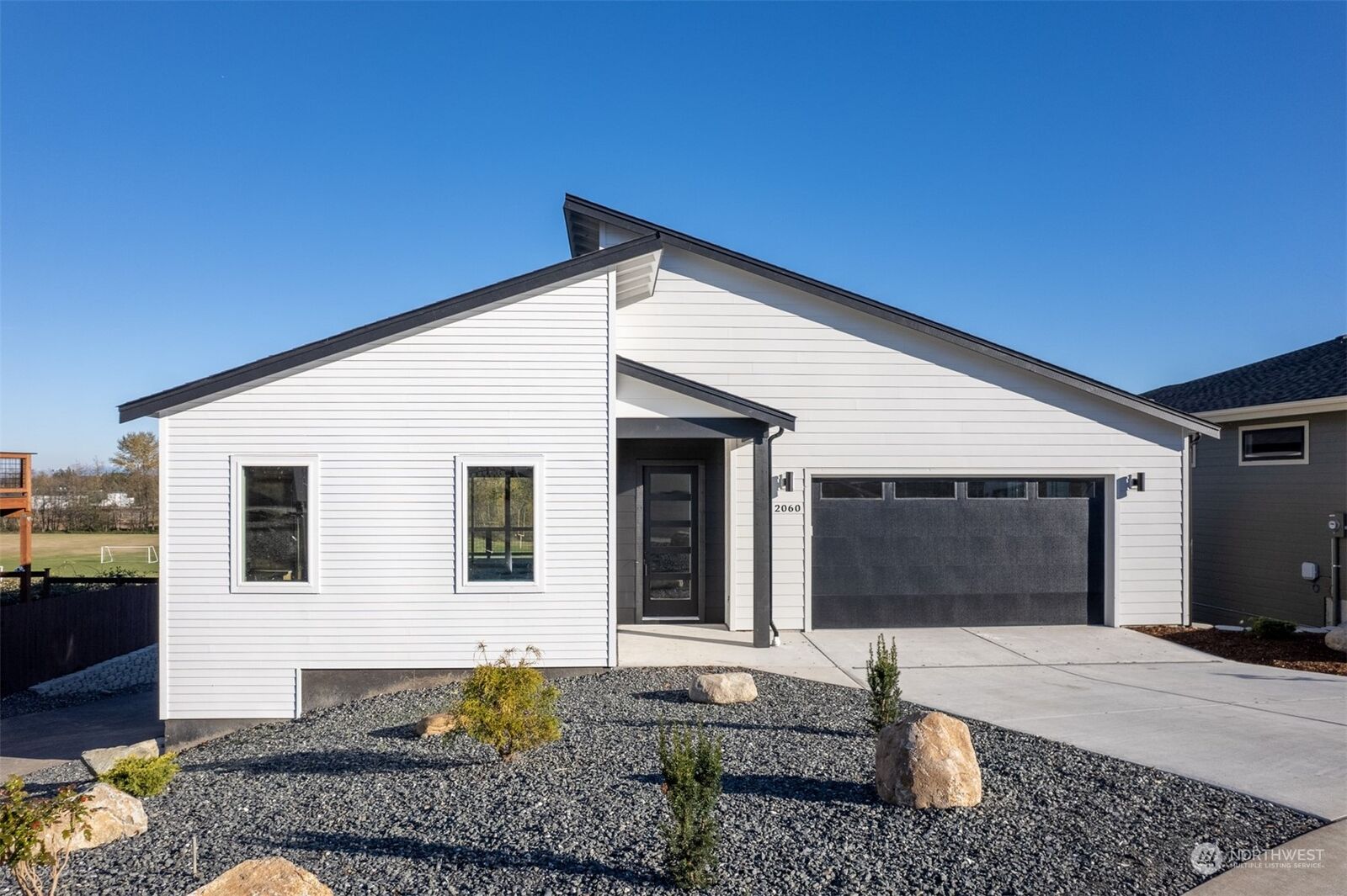 Property Photo:  2060 Bakerscape Court  WA 98248 