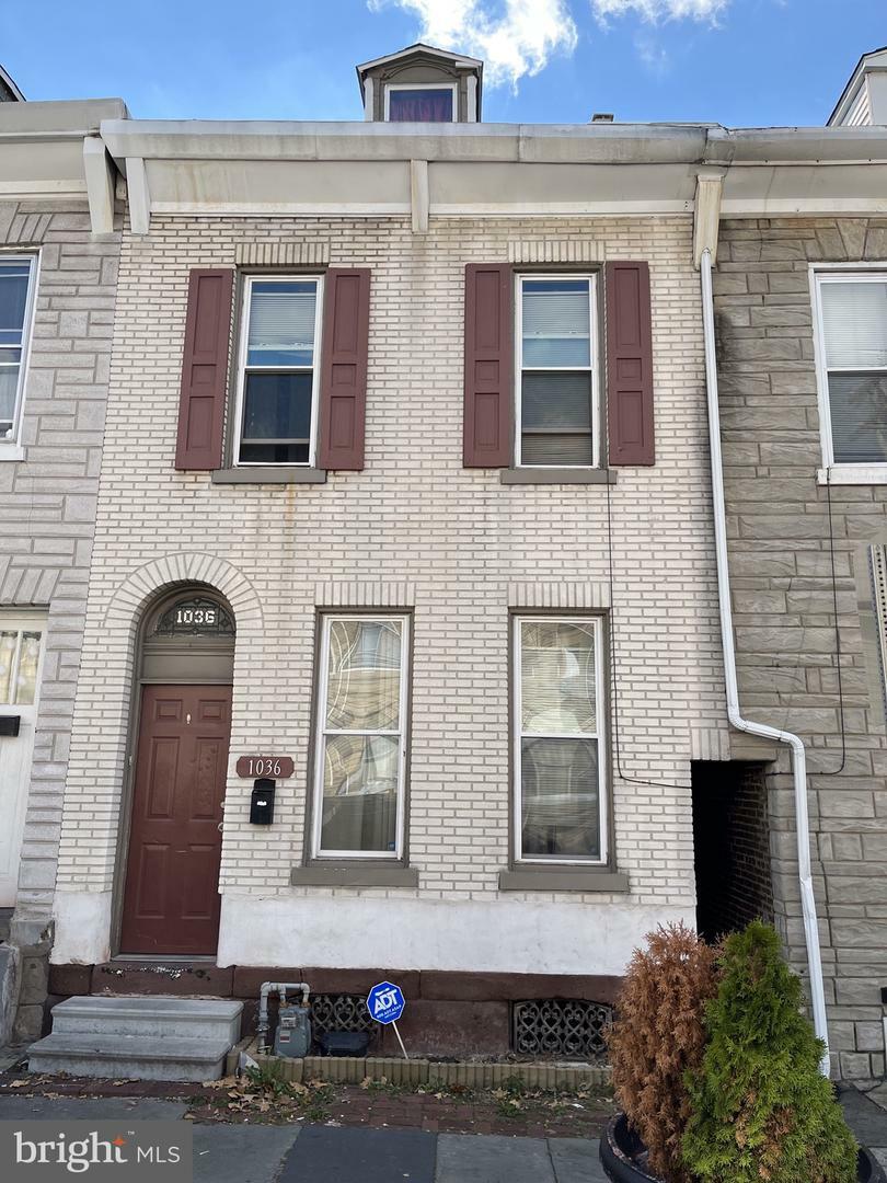 Property Photo: 1036 Chestnut Street PA 19602