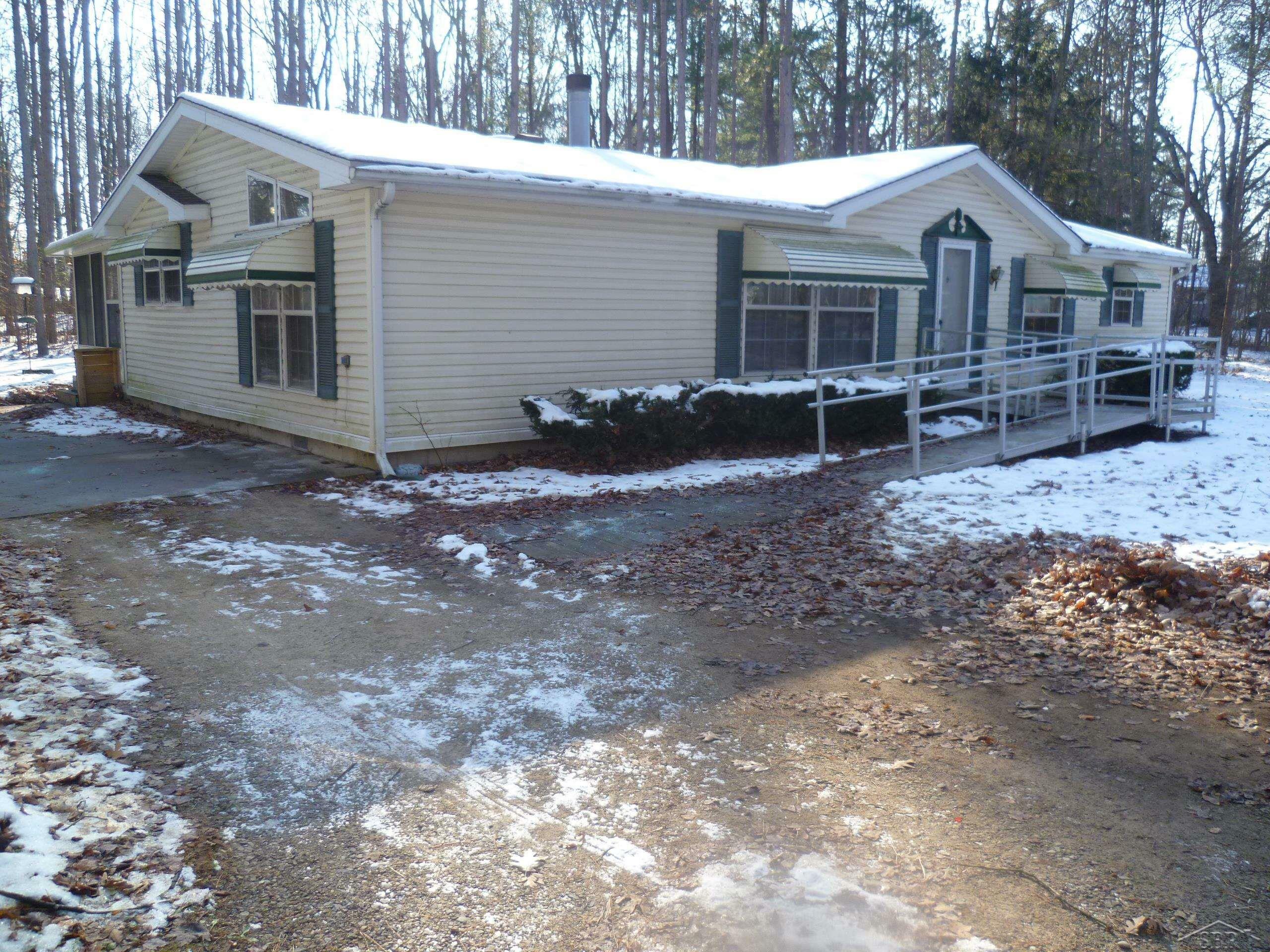 Property Photo:  4667 S Graham Rd  MI 48655 