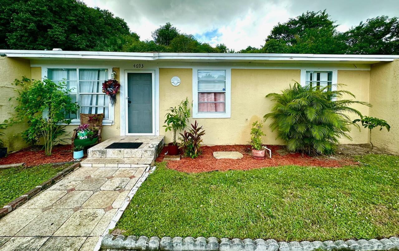 Property Photo: 4693 Martha Louise Drive FL 33417