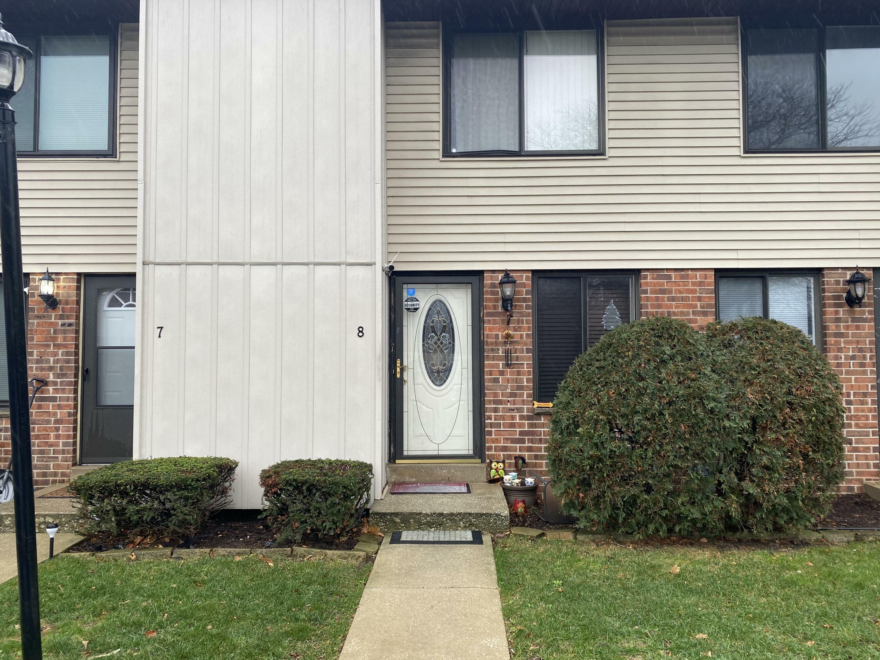 Property Photo:  1401 Oaks Rd 8  WI 53406 