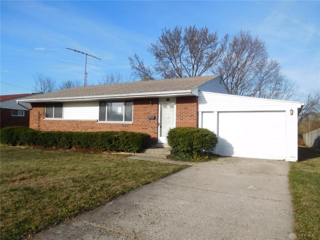 Property Photo: 309 Whispering Drive OH 45426