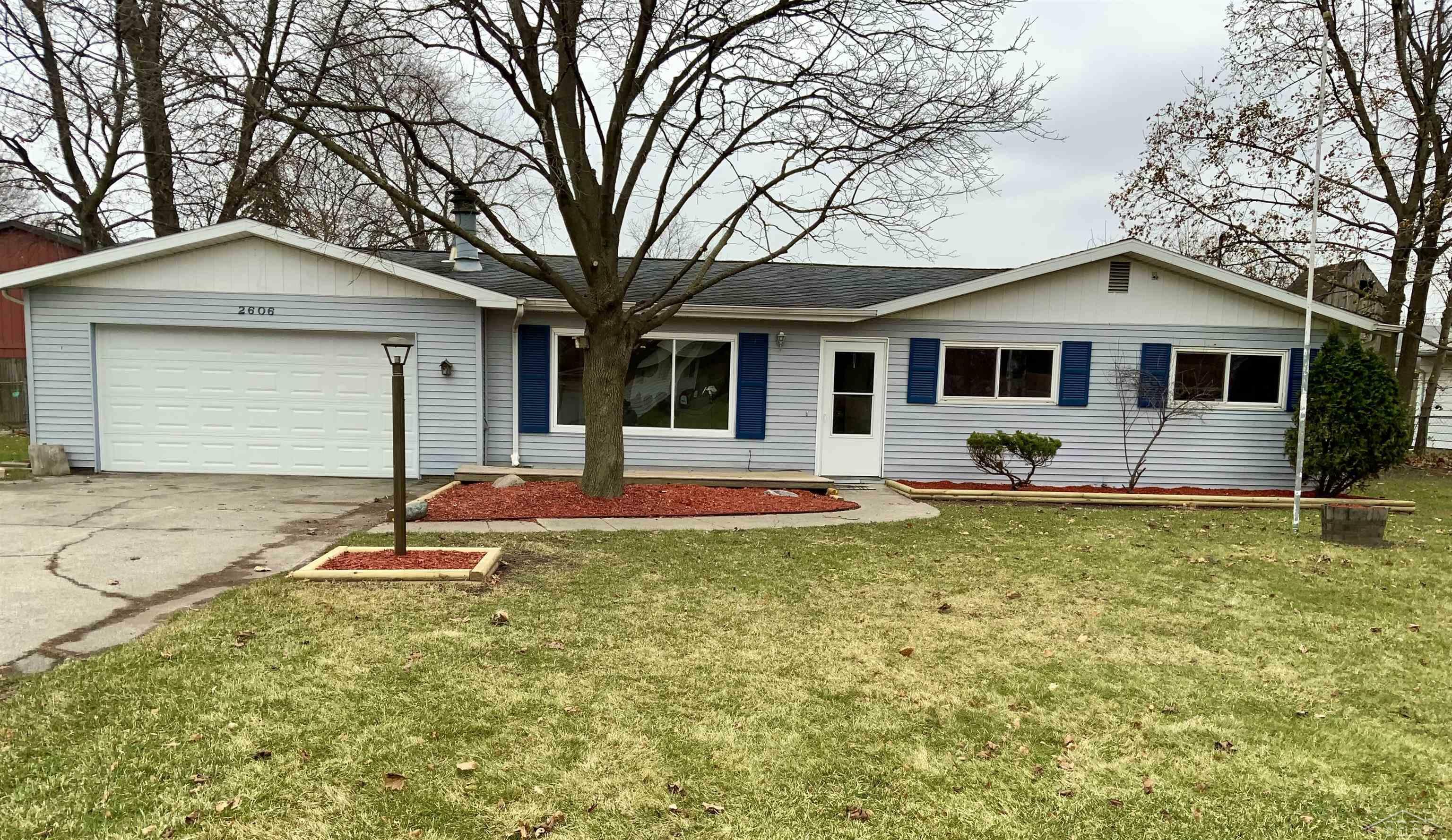 Property Photo: 2606 Valley Drive MI 48603