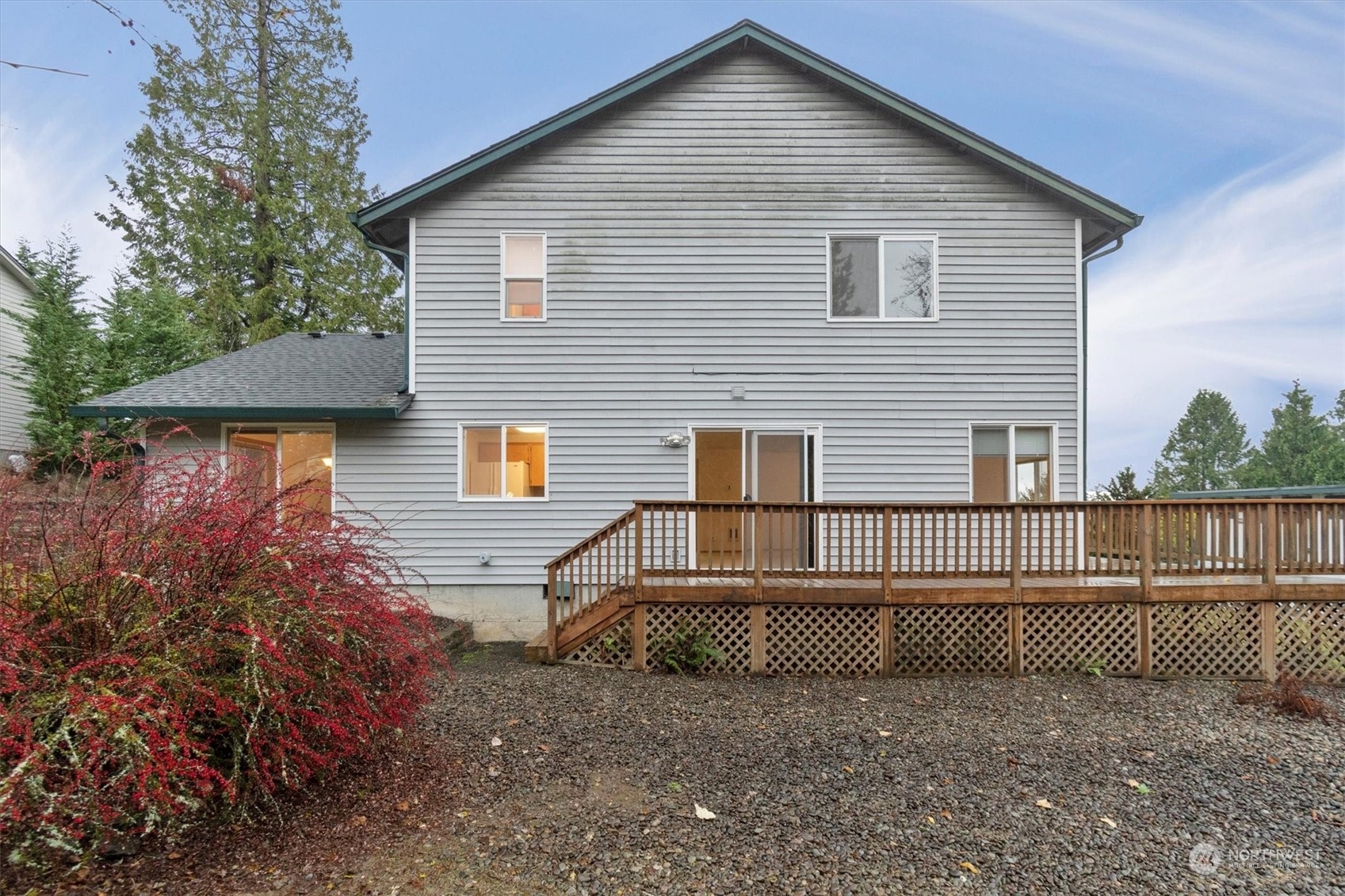 Property Photo:  112 Nevada Place  WA 98632 