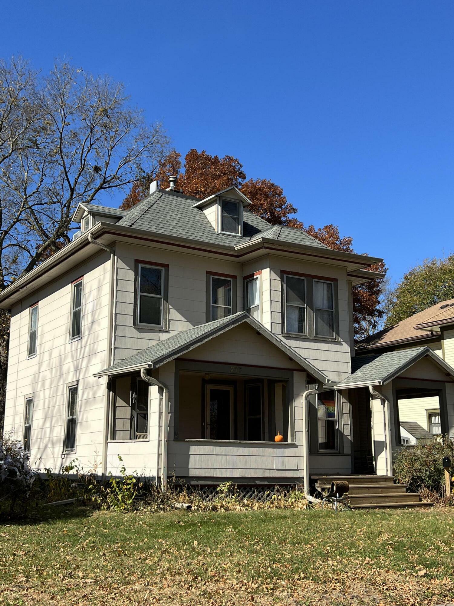 Property Photo:  217 S Hazel Avenue  IA 50010 