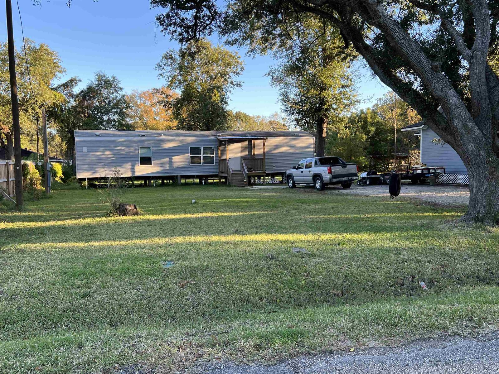 Property Photo:  113 7th Avenue  TX 77627 