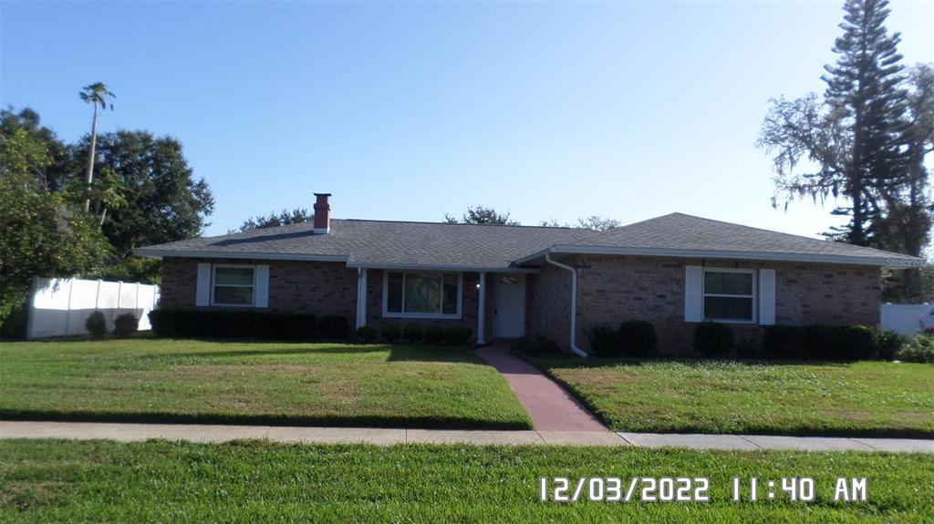 Property Photo: 105 Maplewood Drive FL 32771